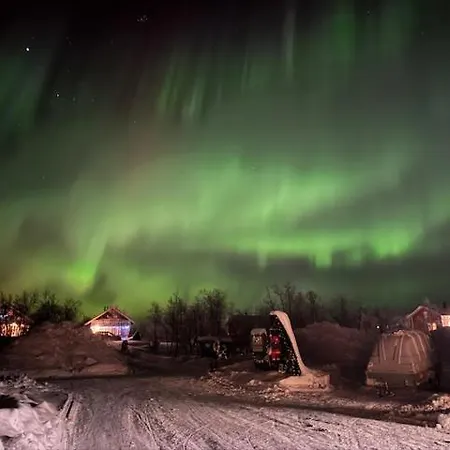 Alpesi faház Saivaara Moekit *